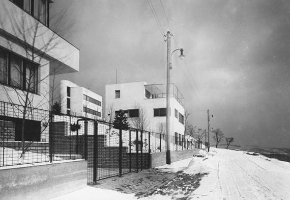 ulica Nad Paťankou, od lewej: dom Maule, dom Herain i dom Janák, 1932 r.